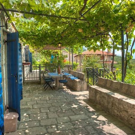 Holiday Home Neda Ilha Sveti Stefan Quarto foto